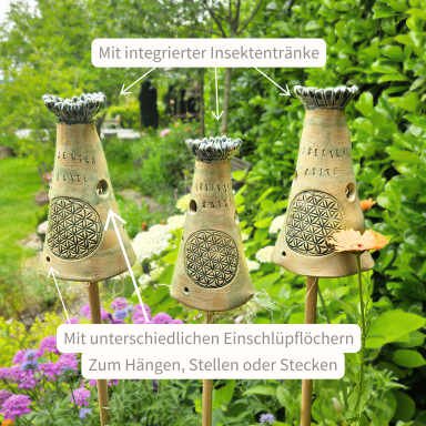 Insektenhotel aus Keramik mit integrierter Insektentränke und unterschiedlich großen Einschlupflöchern.